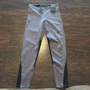 Nike pro ankle length compression legging size large